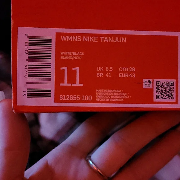 BNIB MENS NIKE TANJUN - Picture 3 of 3